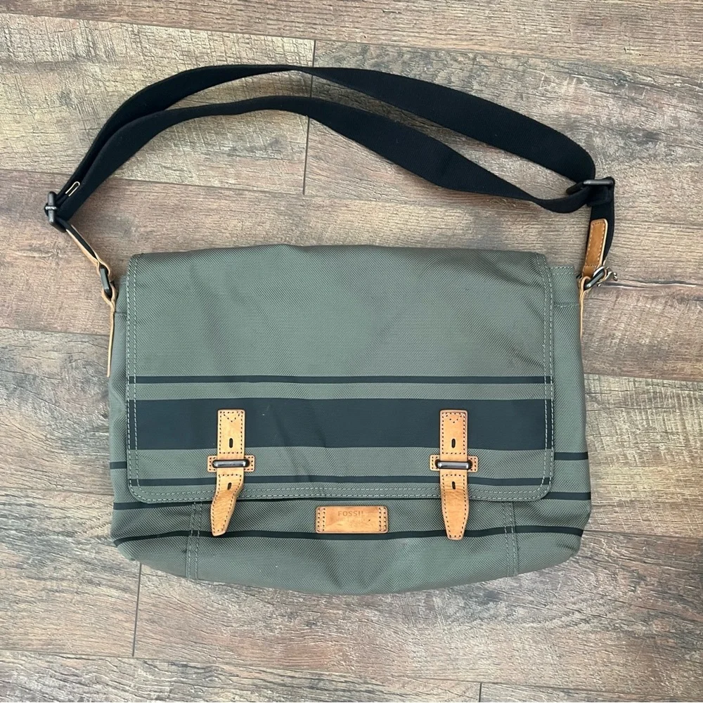 FOSSIL CANVAS CROSSBODY MESSENGER bag Olive Green/Grey w/Black